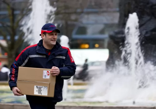 Top 10 Courier Companies in the USA and Canada